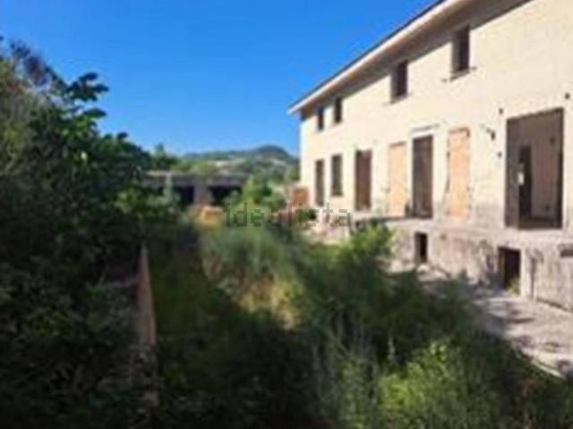 Appartamento in vendita di 307 m² in Strada Fontetta