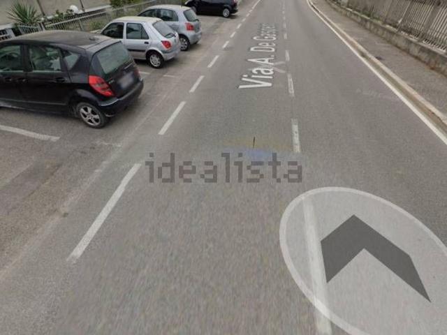 Appartamento in vendita di 308 m² in Via Alcide De Gasperi