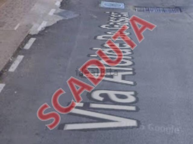 Appartamento in vendita di 308 m² in Via Alcide De Gasperi
