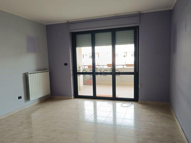 Appartamento in vendita di 308 m² in Via di Sotto, 3
