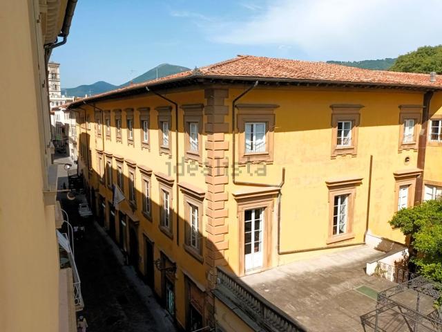 Appartamento in vendita di 308 m² in Piazza San Francesco