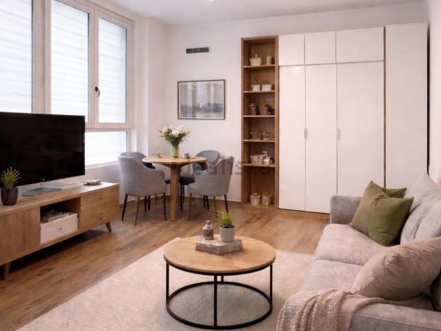 Appartamento in vendita di 30 m² in Via Giorgio Stephenson, 16