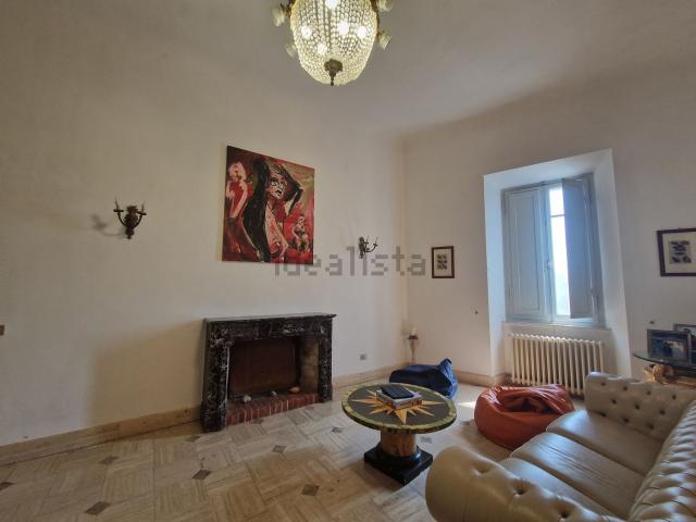 Appartamento in vendita di 310 m² in Via Arturo Toscanini