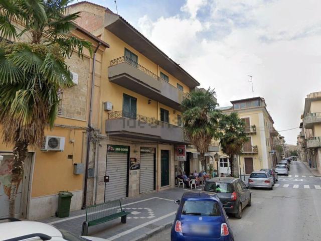Appartamento in vendita di 310 m² in Corso Umberto I