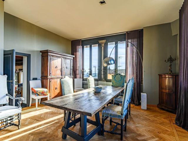 Appartamento in vendita di 311 m² in Via Morrocchesi, 25