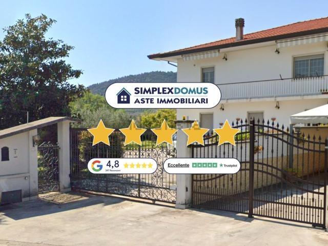 Appartamento in vendita di 311 m² in Circonvallazione Basciano