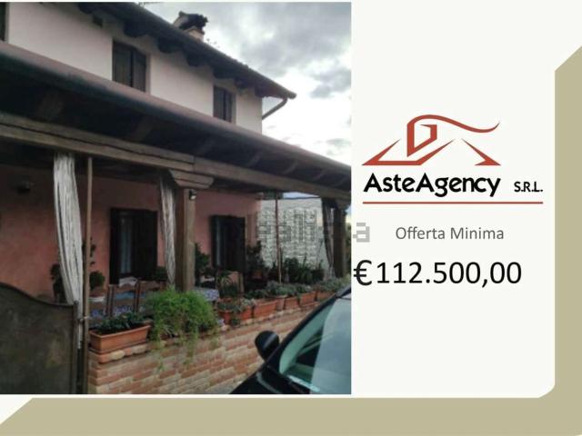 Appartamento in vendita di 312 m² in Via Case Rosse, 13