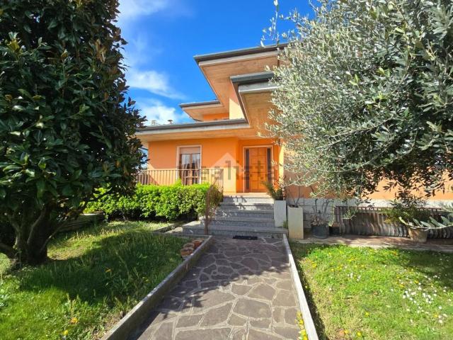 Appartamento in vendita di 315 m² in Via Gioacchino Rossini, 11