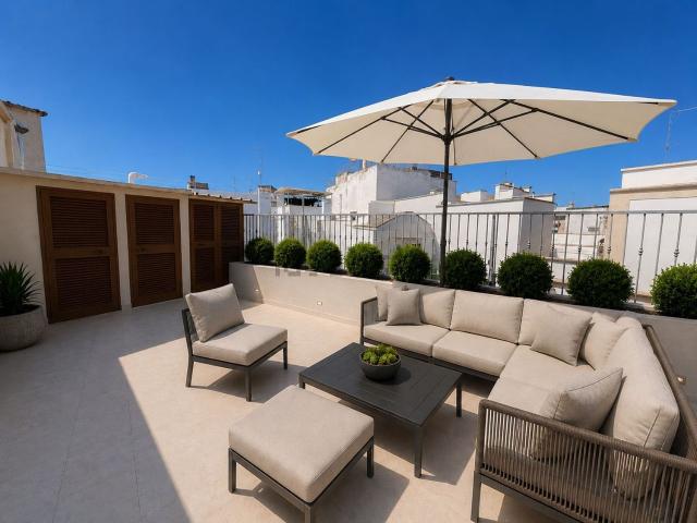 Appartamento in vendita di 316 m² in Via Arco Fumarola, 2