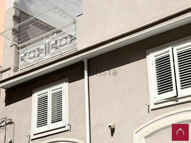 Appartamento in vendita di 316 m² in Via Monsignor Angelo Raffaele Dimiccoli, 46