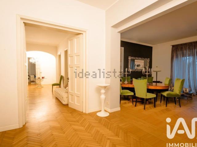 Appartamento in vendita di 317 m² in Via Bruno Buozzi, 82