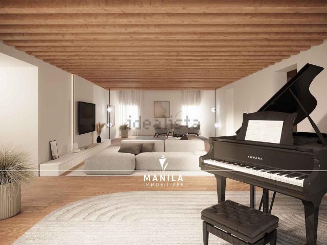 Appartamento in vendita di 318 m² in Via Tolpada