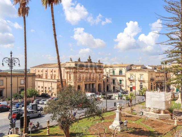 Appartamento in vendita di 318 m² in Corso Vittorio Emanuele, 64