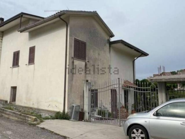 Appartamento in vendita di 319 m² in Via Pantanelle