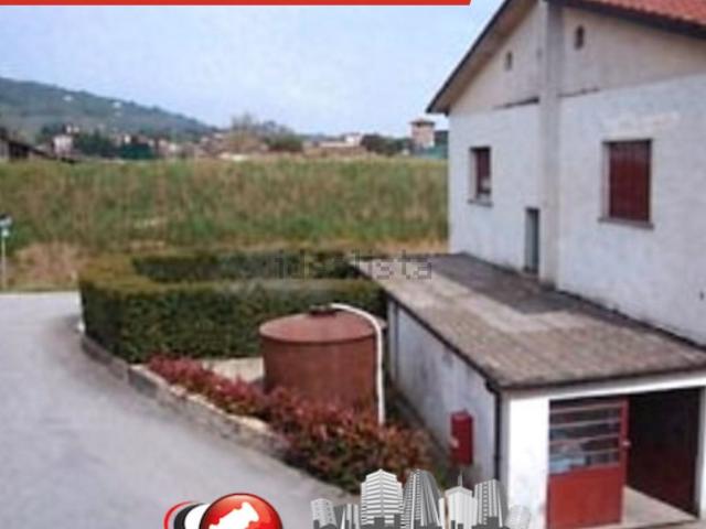 Appartamento in vendita di 320 m² in Via Sferrato