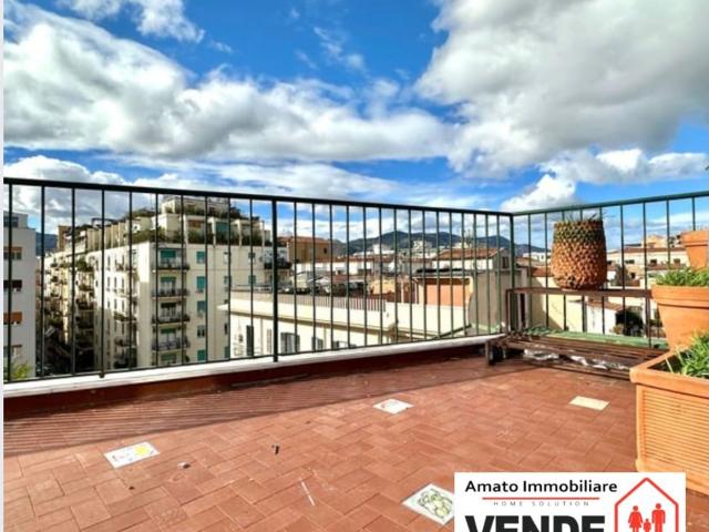 Appartamento in vendita di 320 m² in Via Trapani, 15