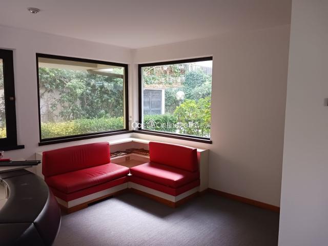 Appartamento in vendita di 320 m² in Viale Giosuè Carducci