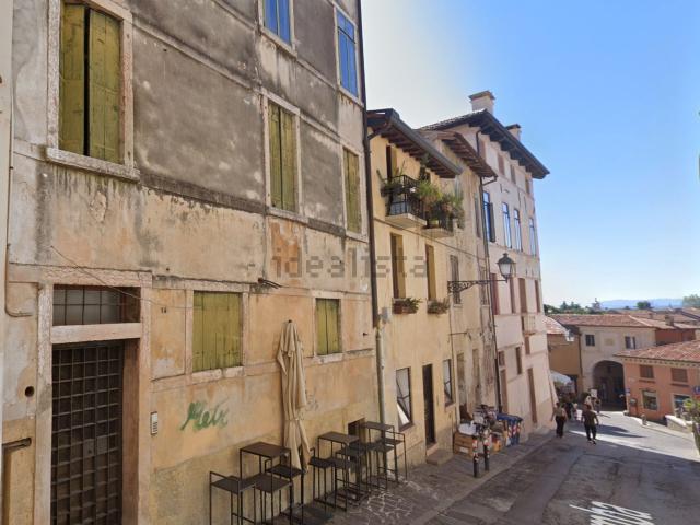 Appartamento in vendita di 320 m² in Vicolo Gamba