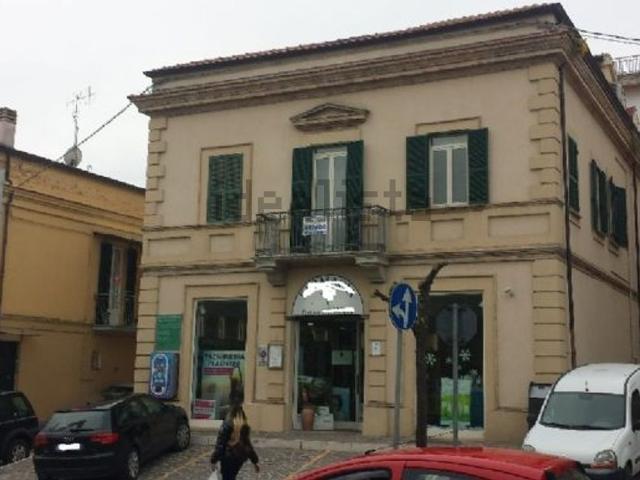 Appartamento in vendita di 320 m² in Corso Mazzini, 80