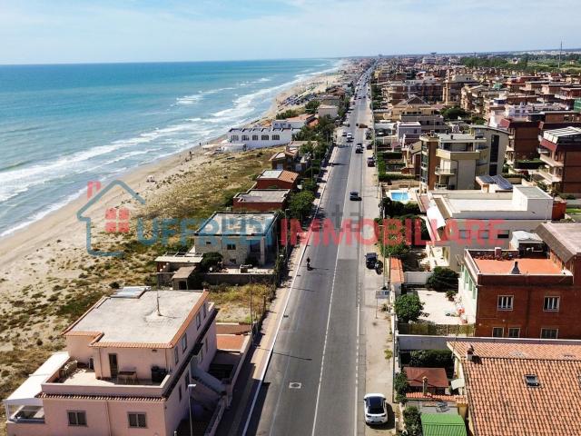Appartamento in vendita di 321 m² in Lungomare delle Meduse