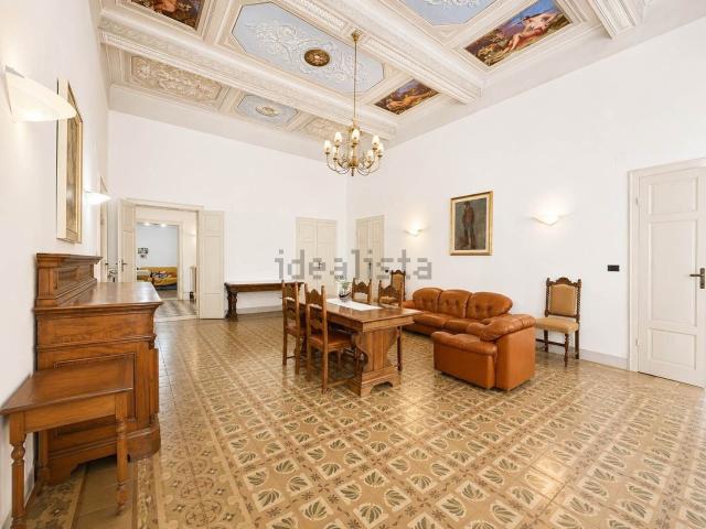 Appartamento in vendita di 322 m²