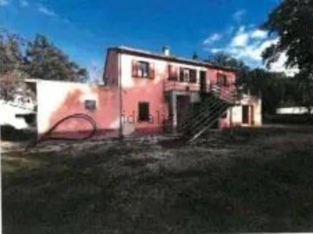 Appartamento in vendita di 322 m² in Via Villa del Monte Campagna, 23
