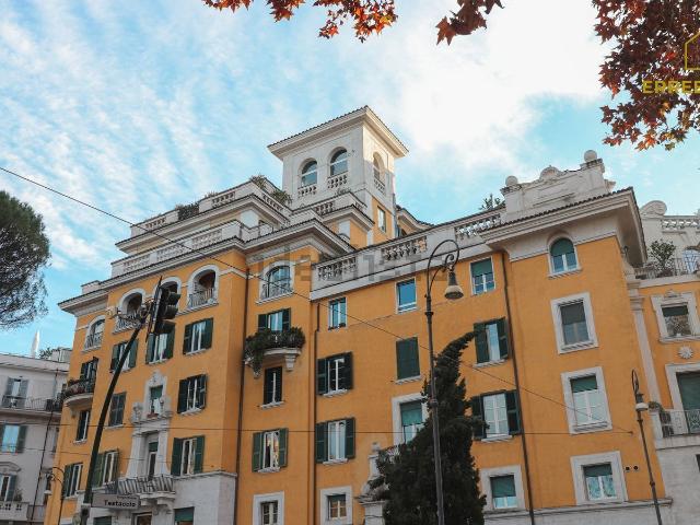 Appartamento in vendita di 322 m² in Piazza dell&apos Emporio, 10