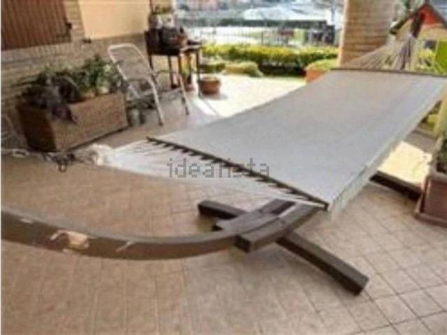 Appartamento in vendita di 323 m² in Via del Mare