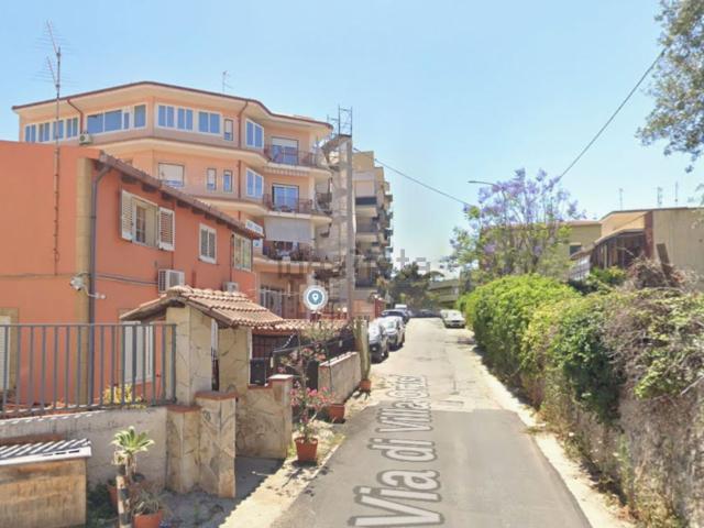 Appartamento in vendita di 3246 m² in Via di Villa Ortisi
