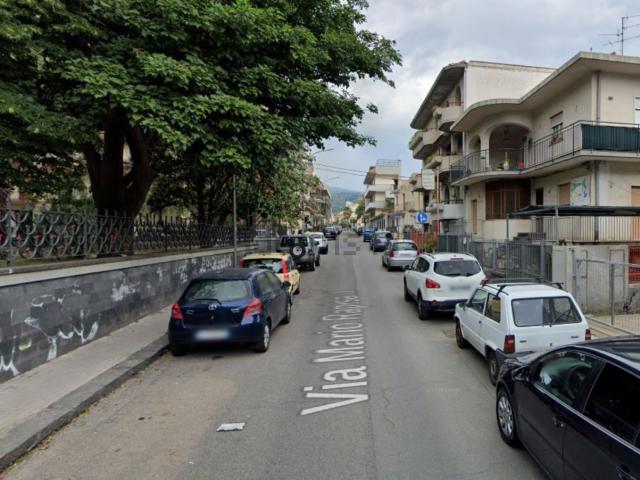 Appartamento in vendita di 325 m² in Via Mario Rapisardi