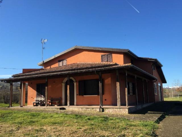 Appartamento in vendita di 325 m² in Via Zanardelli