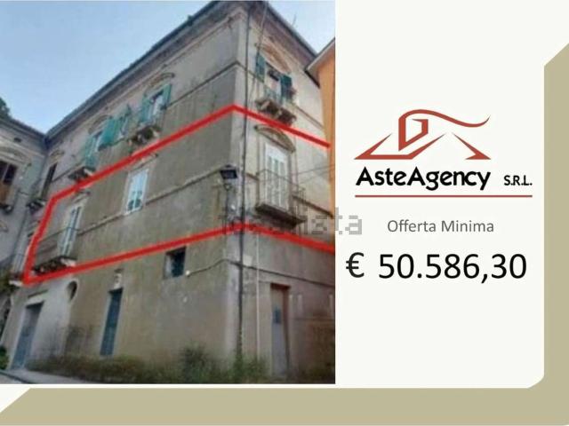 Appartamento in vendita di 326 m² in Via Belvedere, 69