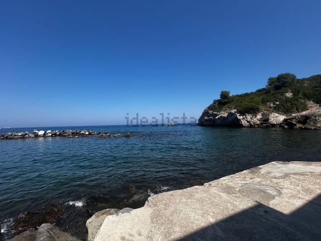 Appartamento in vendita di 32 m² in Via Partenope