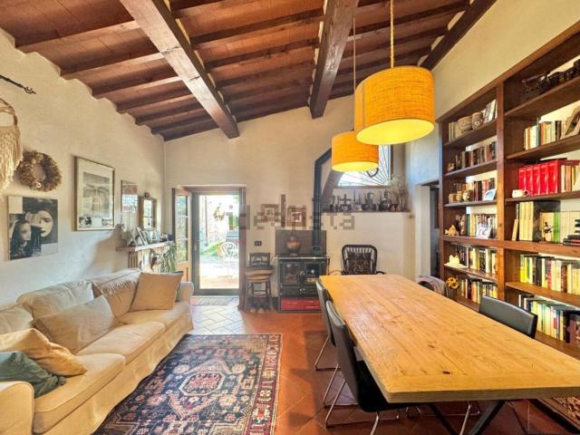 Appartamento in vendita di 330 m² in Via chiantigiana sulla pesa