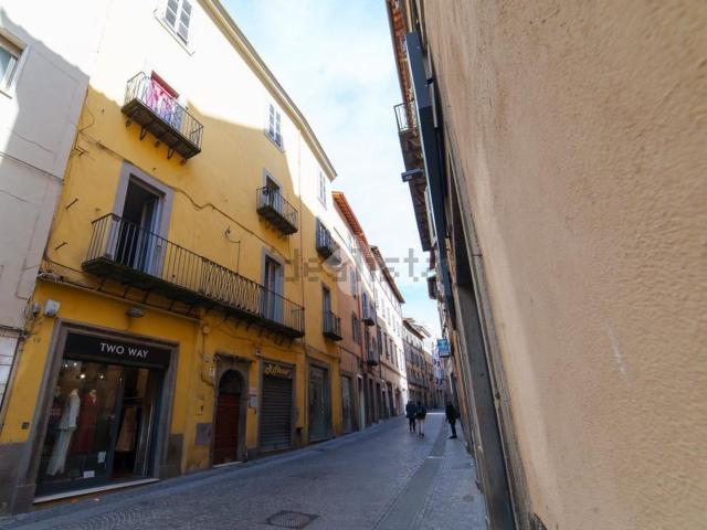 Appartamento in vendita di 330 m² in Corso Italia, 42