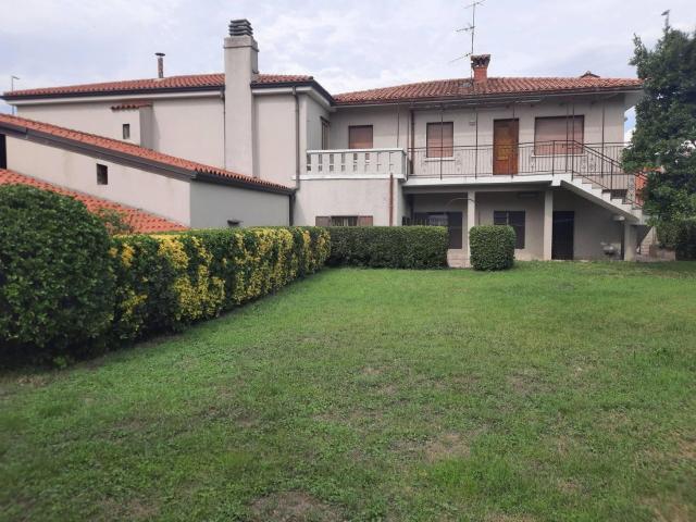Appartamento in vendita di 331 m² in Località Mattonaia