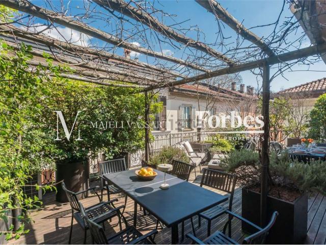 Appartamento in vendita di 332 m² in Via Vittorio Emanuele II