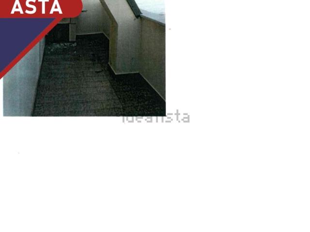 Appartamento in vendita di 333 m² in Via Faleria, 82