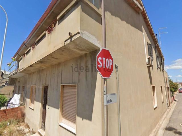 Appartamento in vendita di 334 m² in Via Cimitero