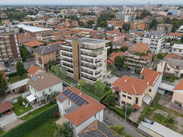 Appartamento in vendita di 334 m² in Via Vizzola