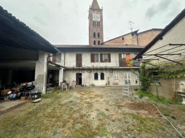 Appartamento in vendita di 335 m² in Via Apostoli