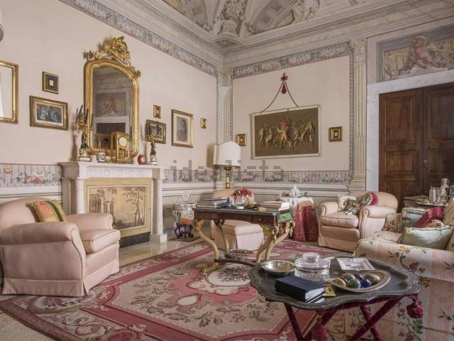 Appartamento in vendita di 340 m²