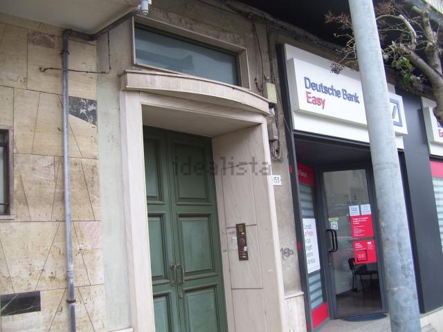 Appartamento in vendita di 340 m² in Via Archimede, 153