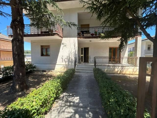 Appartamento in vendita di 170 m² in Via Giovanni Vespasiani, 6