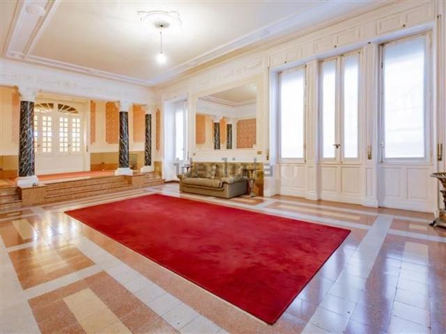 Appartamento in vendita di 340 m² in Via Sidney Sonnino