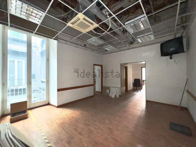 Appartamento in vendita di 340 m² in Via Vergini, 25