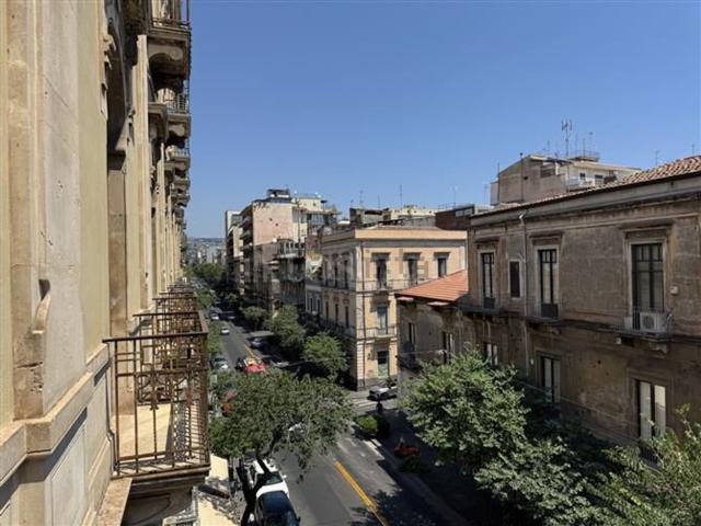 Appartamento in vendita di 340 m² in Viale della Libertà
