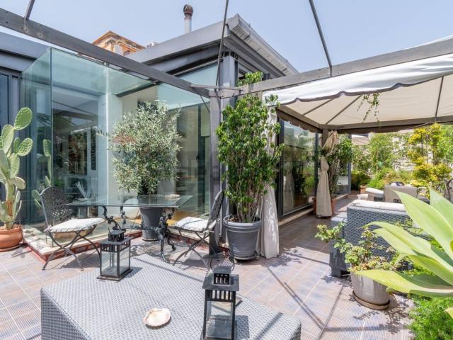 Appartamento in vendita di 345 m² in Via N. Morello, 16