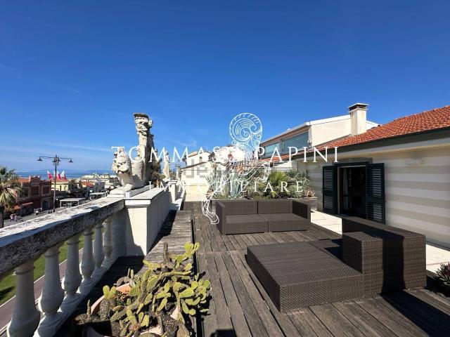 Appartamento in vendita di 345 m² in Viale Giosuè Carducci, 5