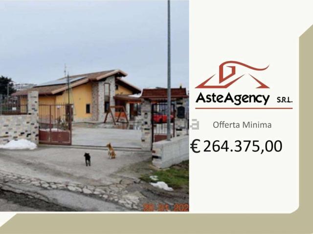 Appartamento in vendita di 346 m² in Via Poggio d&apos Oro